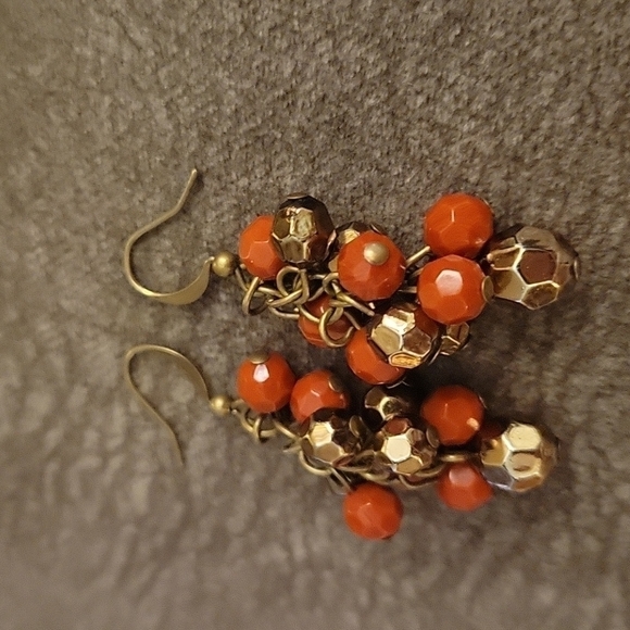 3/$30 HANDMADE Faceted Coral Red Gold Bead Cluster Dangle Hook Earrings - Picture 3 of 4